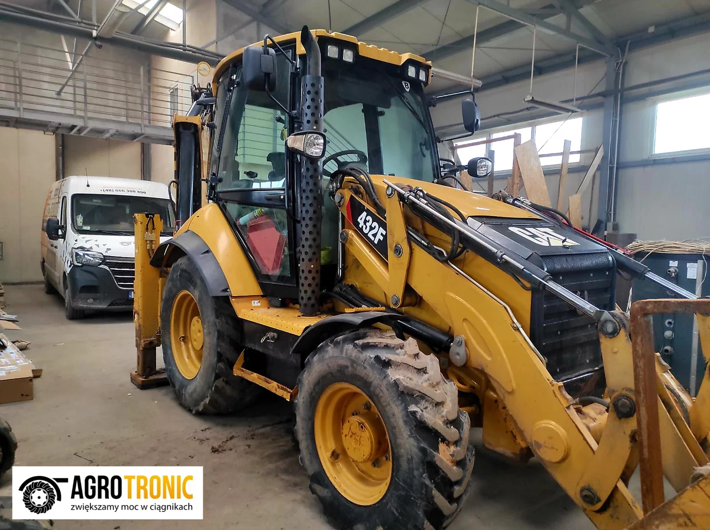 CAT Koparko-ładowarka 432f