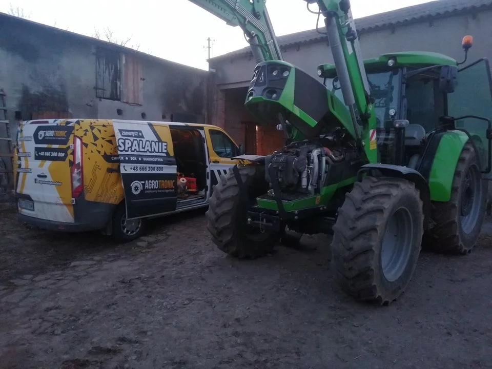 1. Deutz-Fahr 5 Series 5120G 3.9L