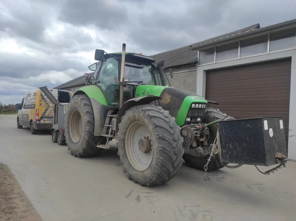 Deutz-Fahr Agrotron 215 7.1L