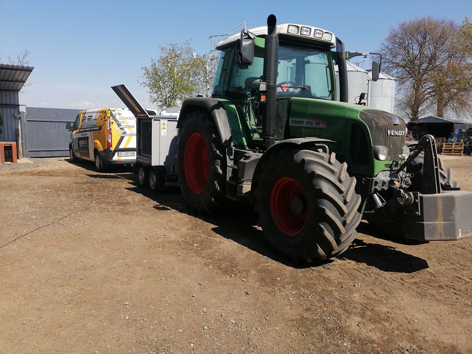 Fendt 400 Vario 412 4.0L I4