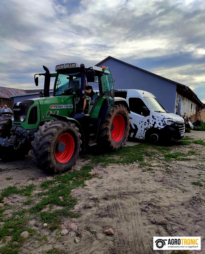 Fendt 700 VARIO 718 6.1L 121kW/165HP