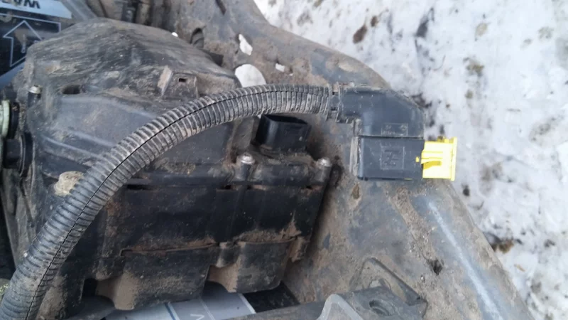 2. Fendt 800 Vario 828 6.1L I6