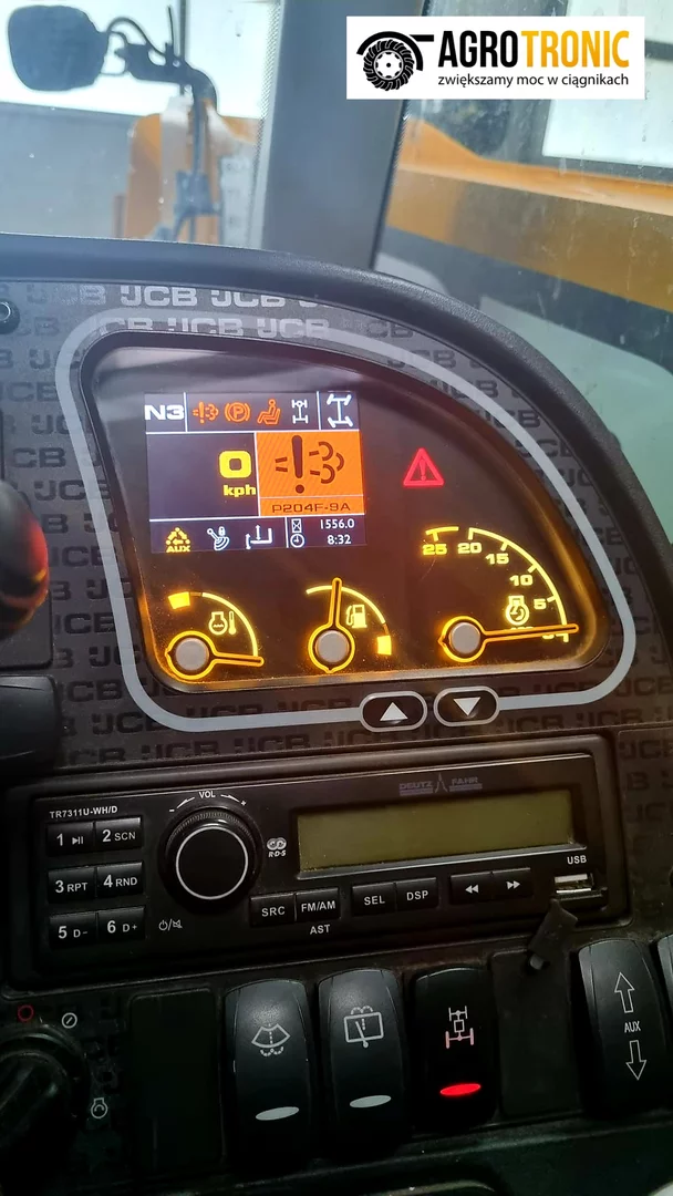 2. JCB Loader 541-70 AGRI 4.4L 93kW/126HP