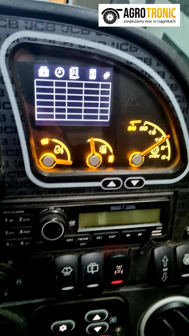 3. JCB Loader 541-70 AGRI 4.4L 93kW/126HP