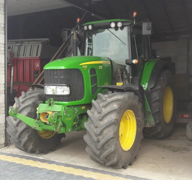 John Deere 7530 Premium 6.8L
