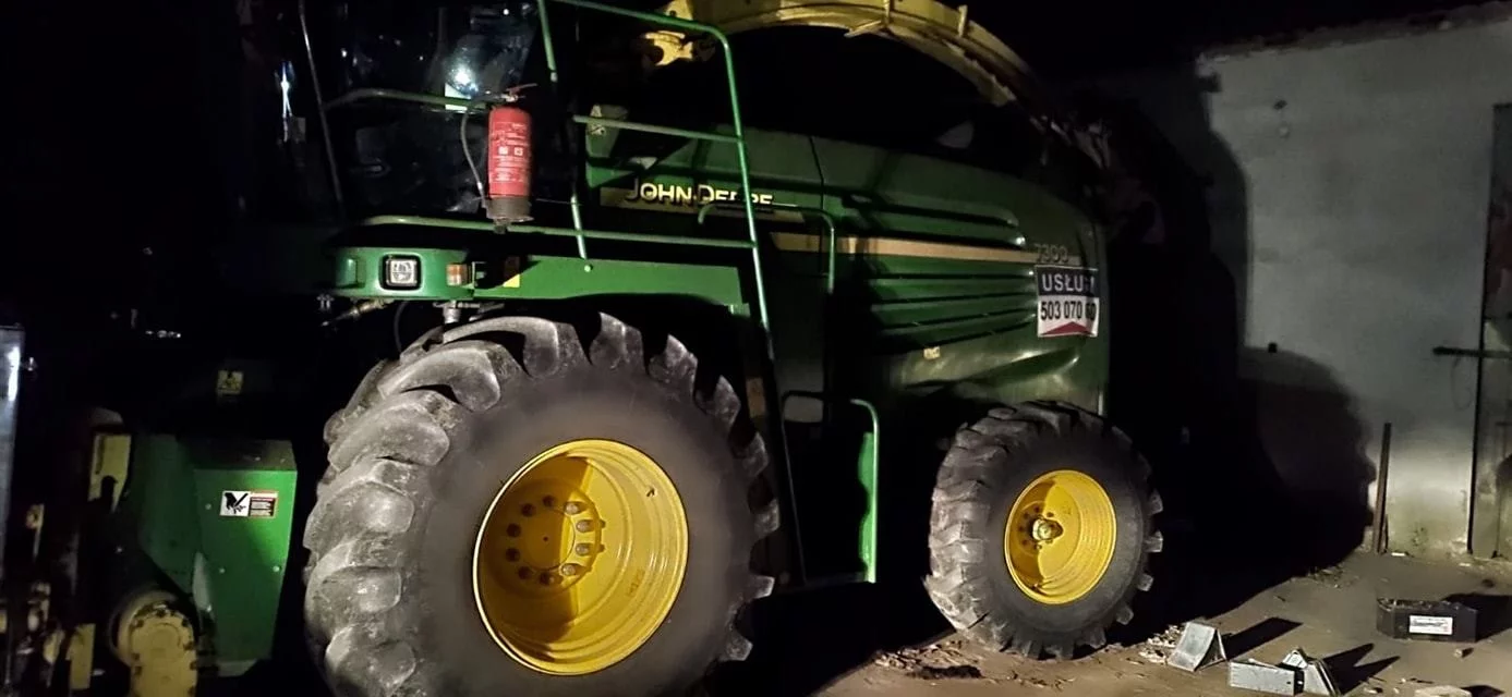 John Deere Harvester 7000 Series 7300 9.0L