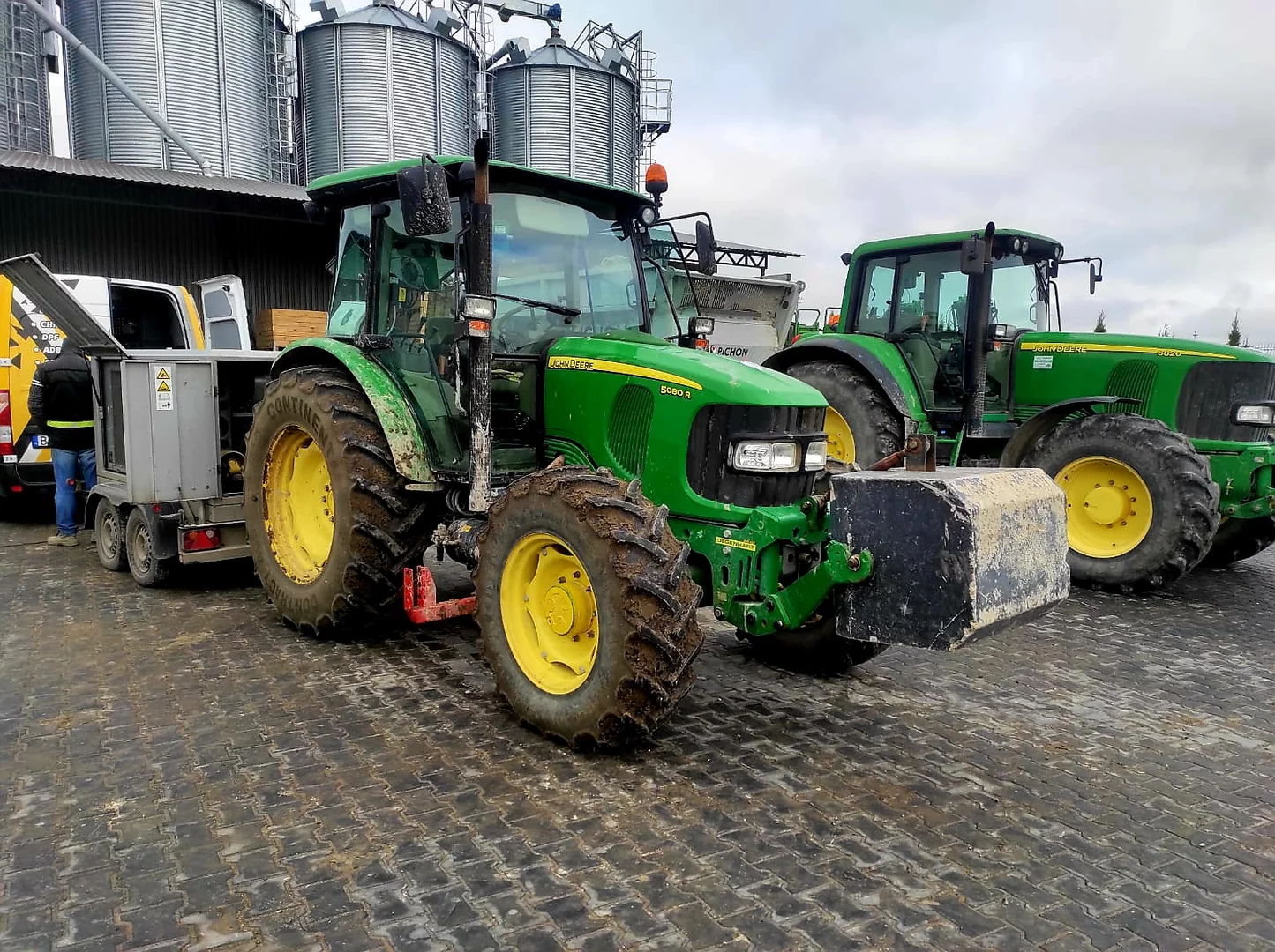 John Deere Series 5000 5080R 4.5L 64kW/87HP