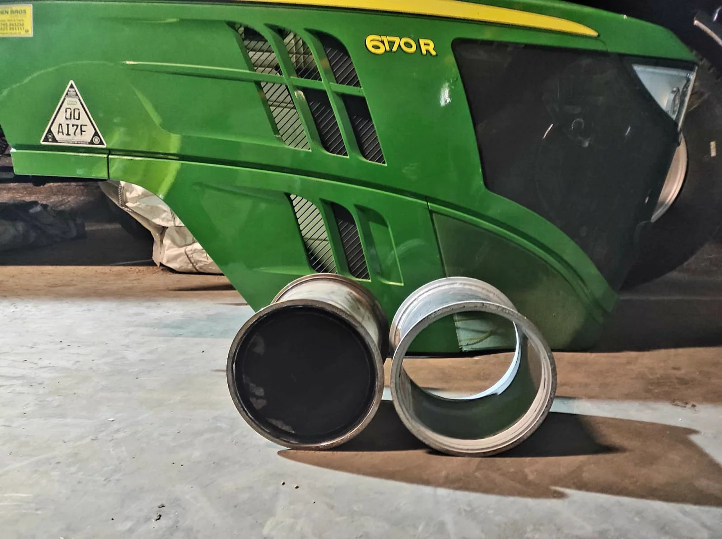 3. John Deere Series 6R from 2011 6170R 6.8L 147kW/200HP