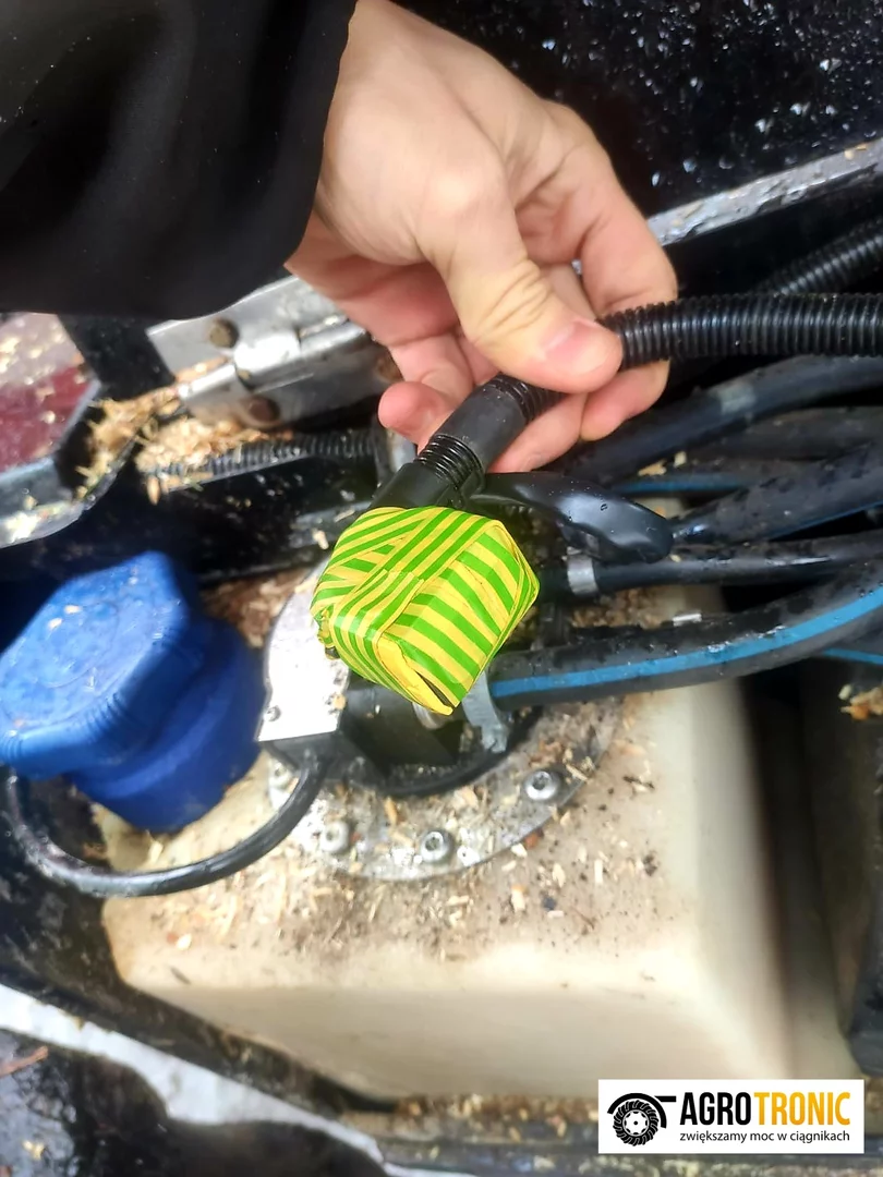 2. KOMATSU / VALMET Forestry Wheeled Harvester 901TX 6.6L 150kW/204HP