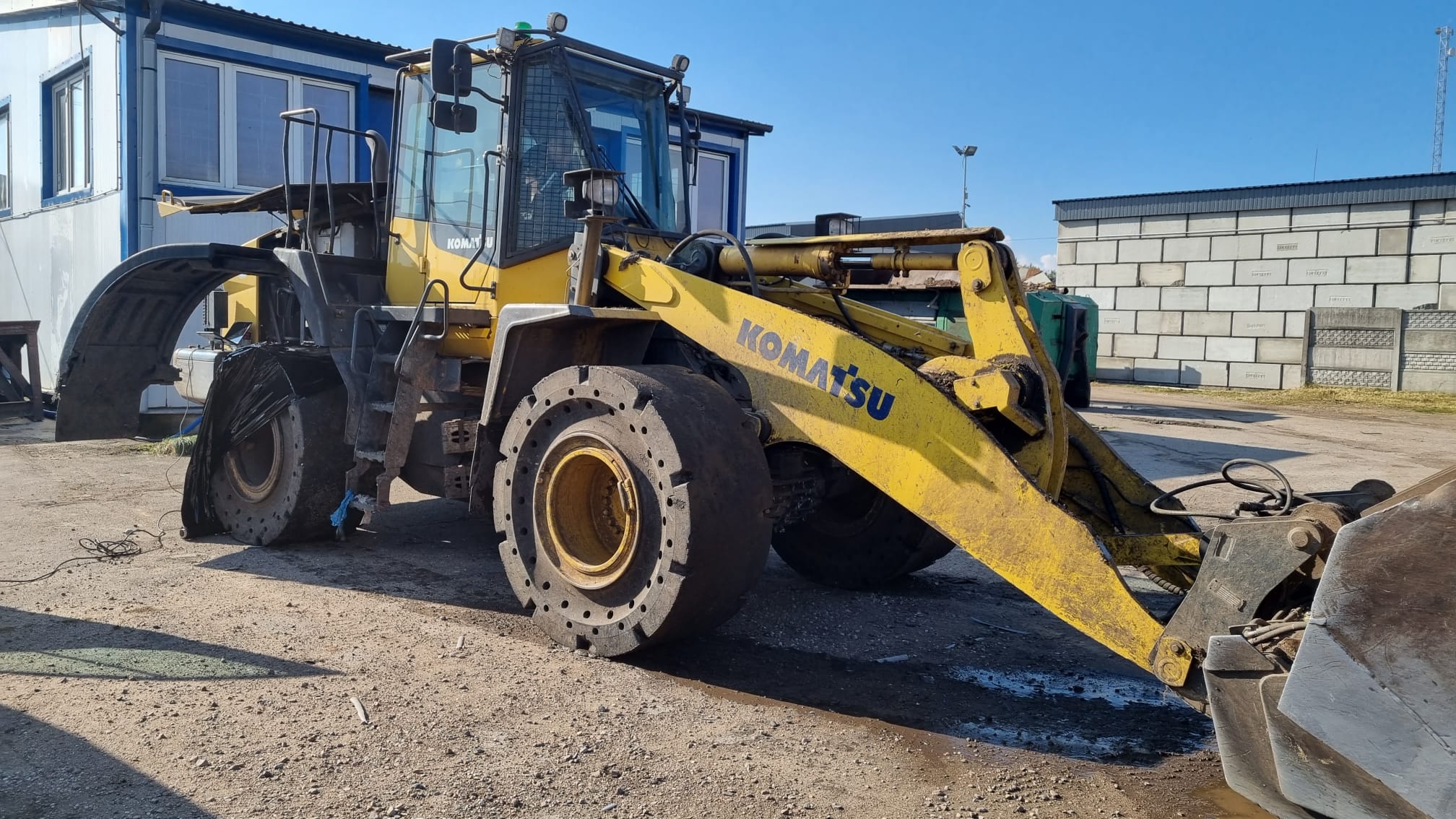 KOMATSU / VALMET Wheel Loader WA 380 6.7L