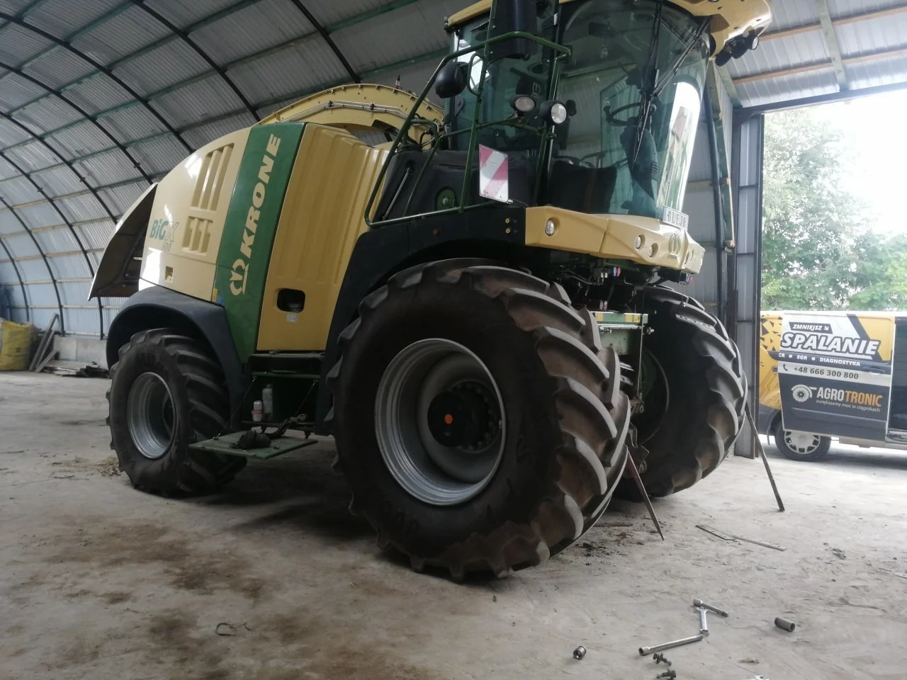 Krone BIG X X600 16L