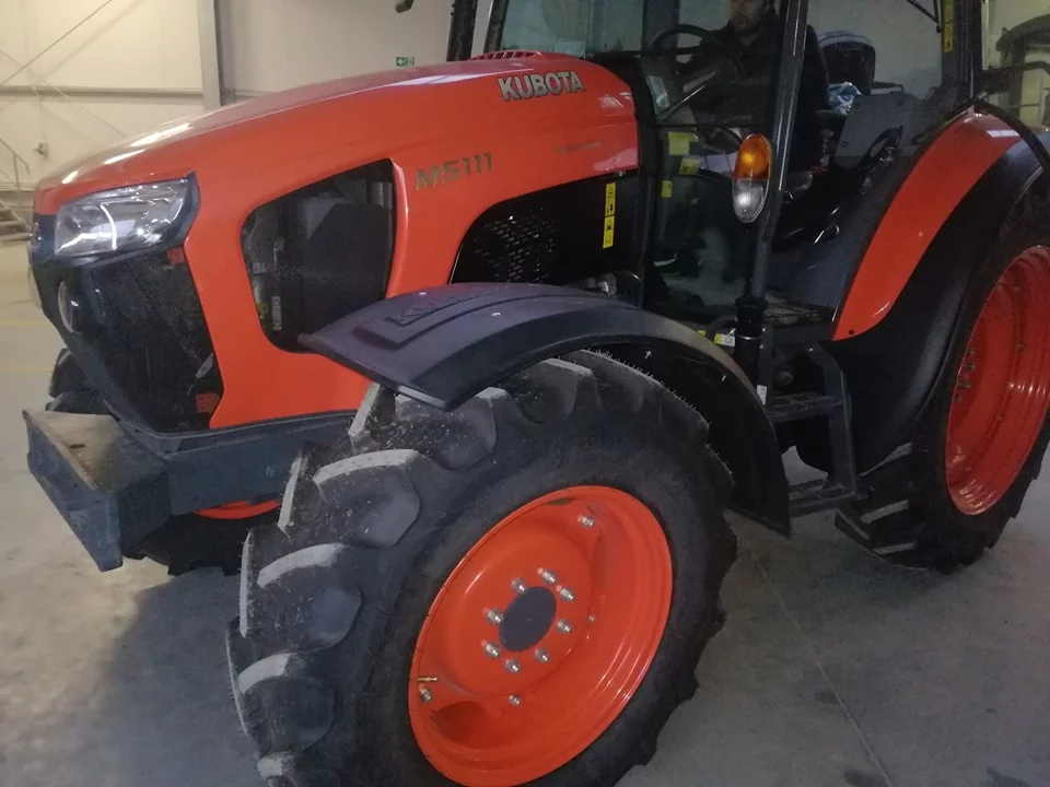 Kubota M Series 5111 3.8L