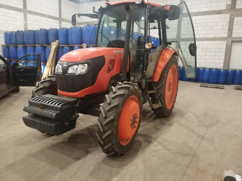 Kubota M Series 8560