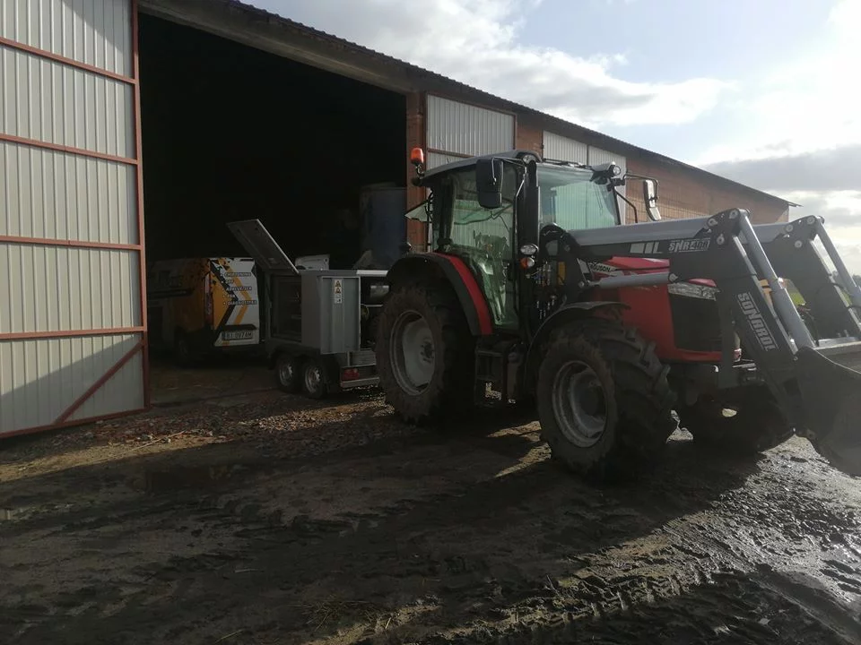 Massey Ferguson 5700 Glogbal Series 5710 4.4L