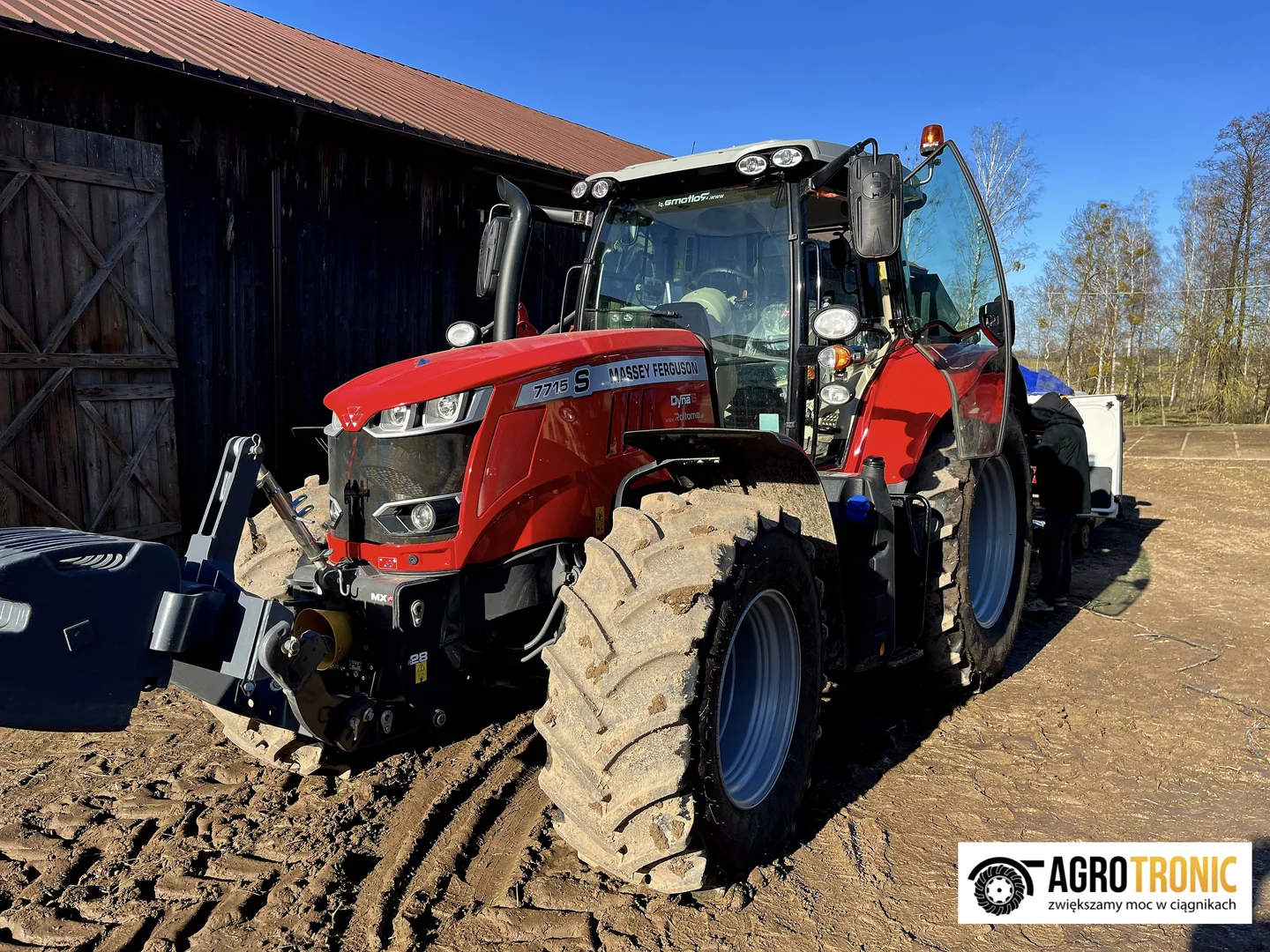 1. Massey Ferguson MF 7700 MF 7715S 6.6L 128kW/174HP