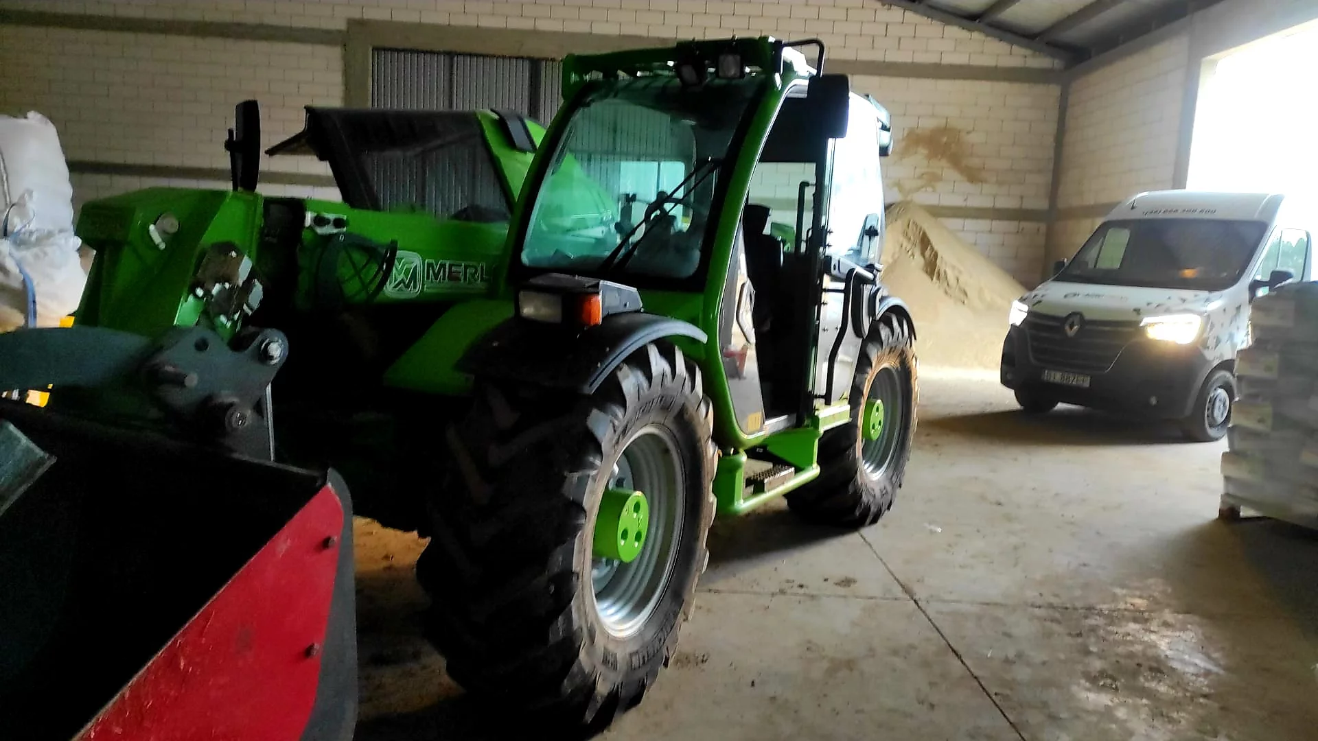 1. MERLO TURBOFARMER Loader TF 35.7 CS 3.6L 4L 85kW/116HP