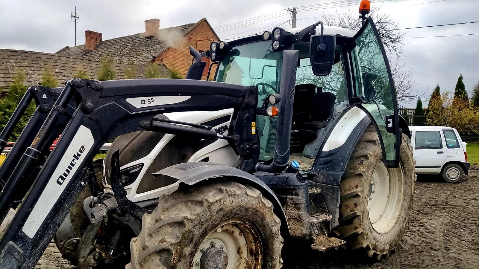 Valtra N VERSU 134 4.9L 107kW/146HP