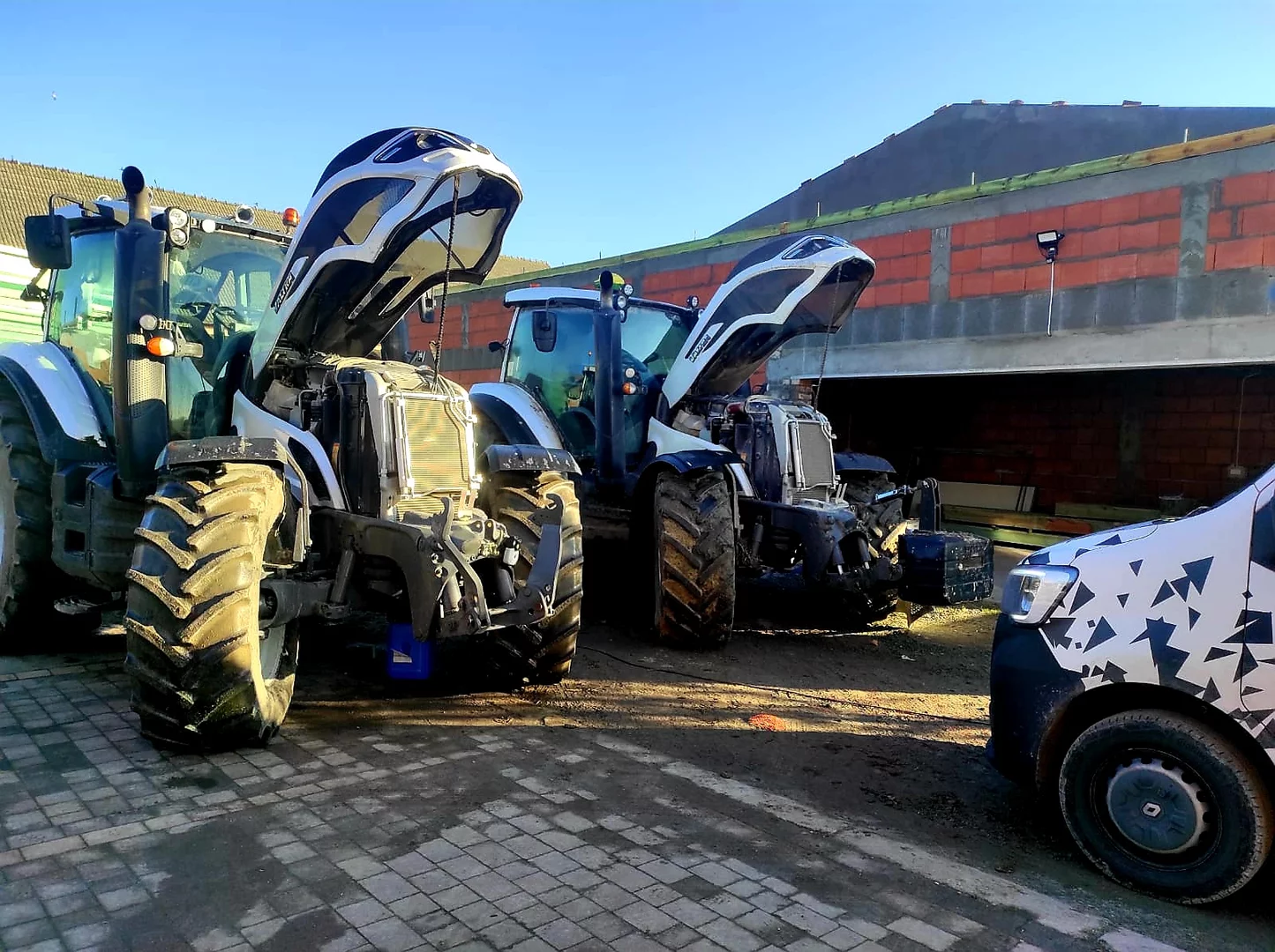 2. Valtra T Series T 144 6.6L 114kW/155HP